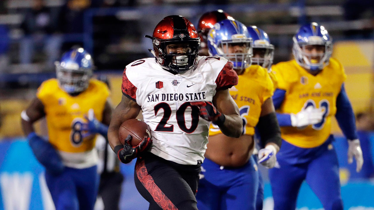 Seahawks Select Rb Rashaad Penny Th Overall