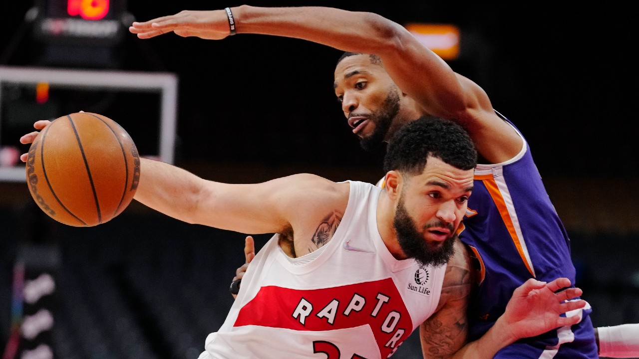 Raptors Nearly Extend Win Streak With Tireless Effort Vs Suns