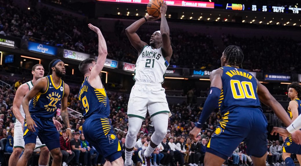 Nba Roundup Jrue Holiday Scores A Career High Leads Bucks Over Pacers