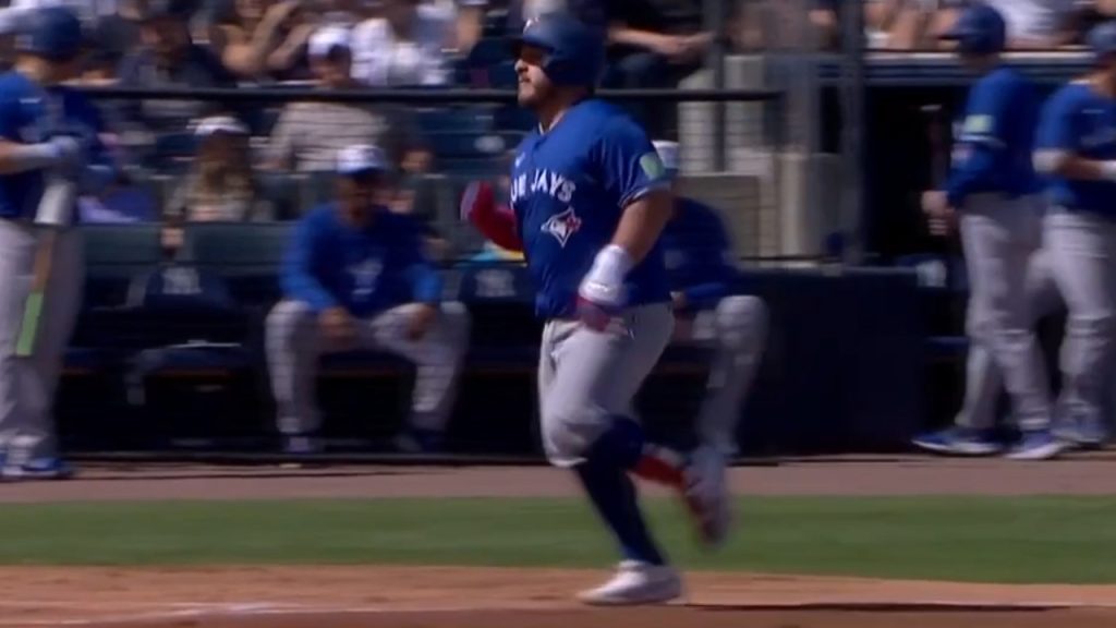 Alejandro Kirk S First Spring Training Homer Helps Toronto Blue Jays