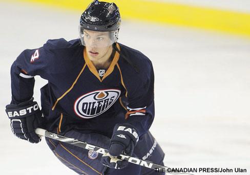 Oilers’ Hall takes skate to face in warm-up