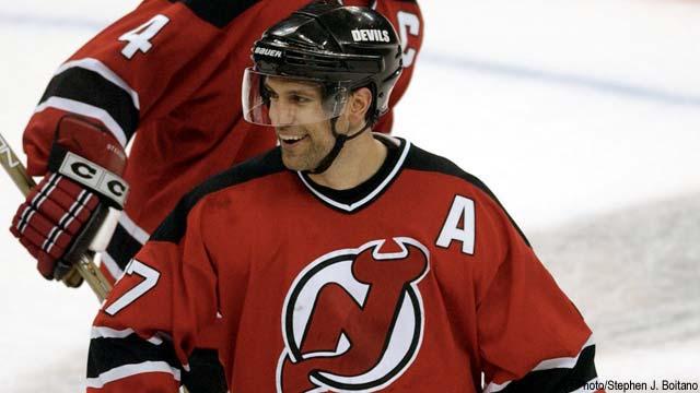 Ducks retire former captain Scott Niedermayer's No. 27