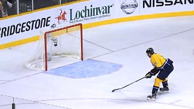 nhl misses empty net