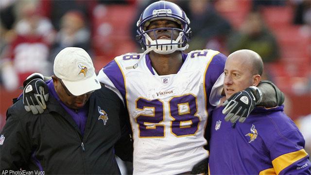 Vikings’ Peterson carted off with knee injury