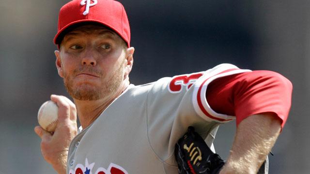 Carpenter throws three-hit shutout as Cardinals upset Phillies to