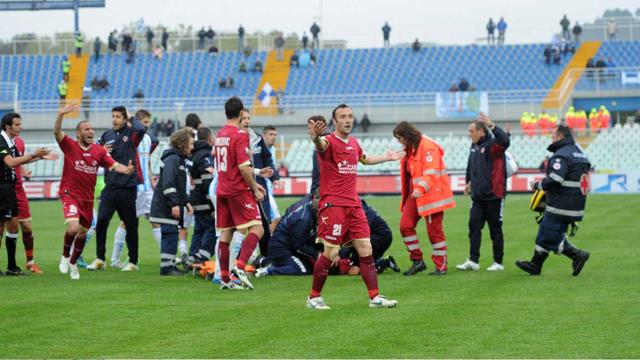 Italian footballer dies after collapsing during Serie B match