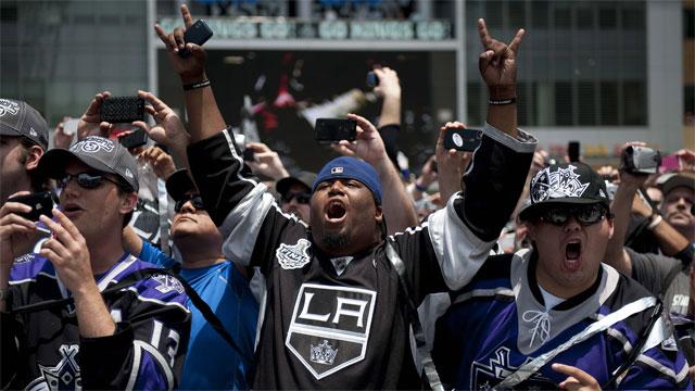 Are You a Real Los Angeles Kings Fan or a Bandwagon Fan?