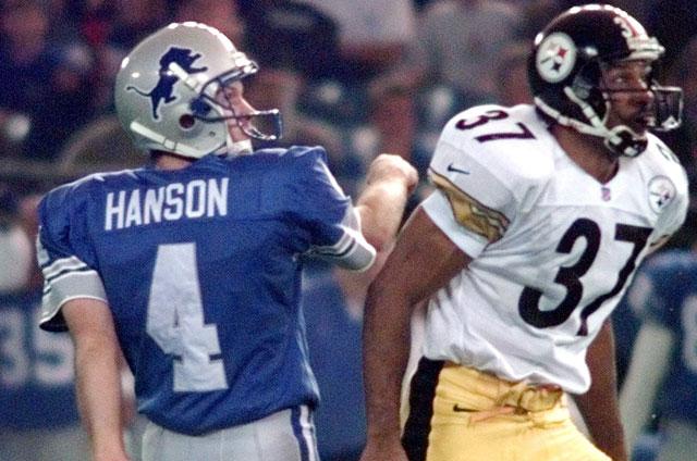 Did Jason Hanson offer to kick for Lions again?