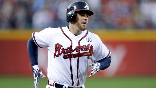 Braves’ Freeman On DL With Strained Right Oblique