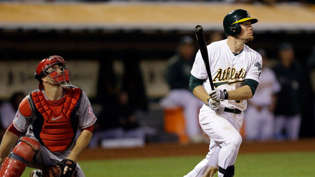 Coco Crisp's second home run of the night gives A's extra-inning