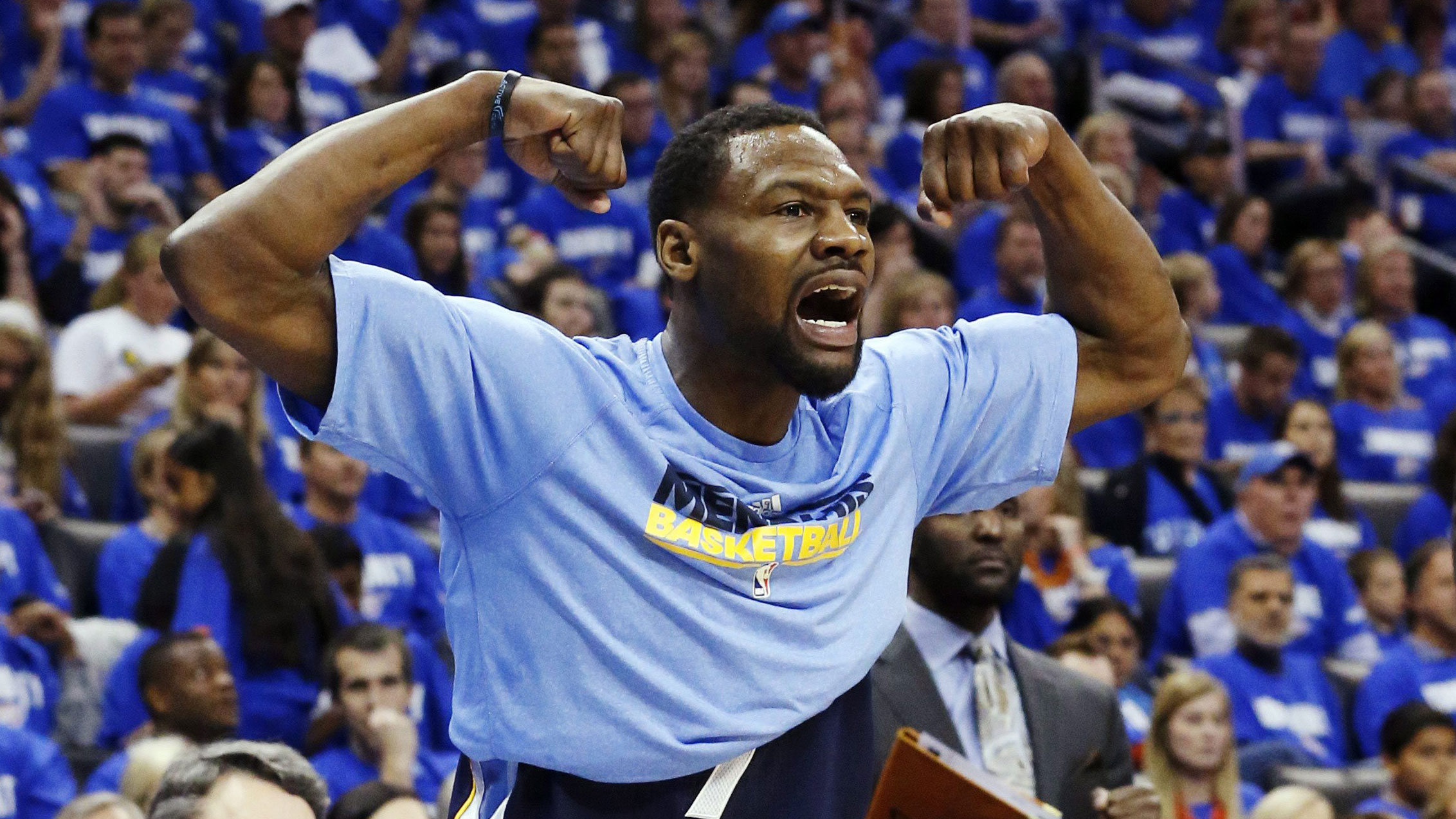 Former Cowboy Tony Allen Signs With Grizzlies