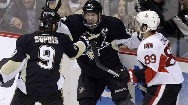 Crosby's hat trick helps Pens take down Sens