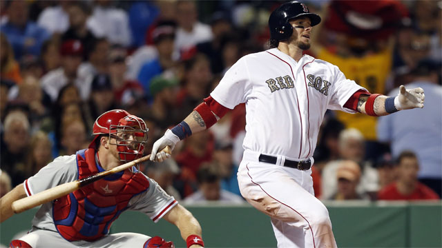 Former Red Sox catcher Saltalamacchia agrees with Marlins