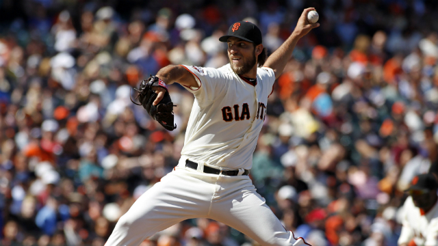 Giants' Madison Bumgarner loses 1-0 in possible final home start