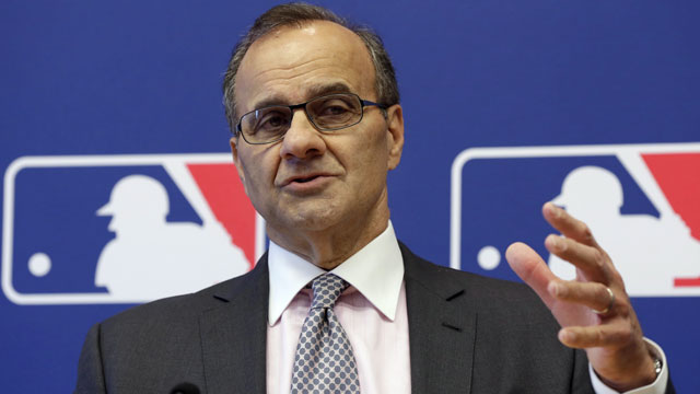 New York Yankees retire Joe Torre's No. 6