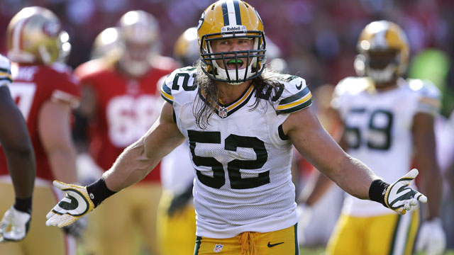 Green Bay Packers inside linebacker Clay Matthews (52) leaves the