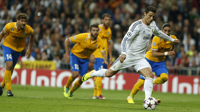 Ronaldo, Ibrahimovic lift Madrid, PSG to wins