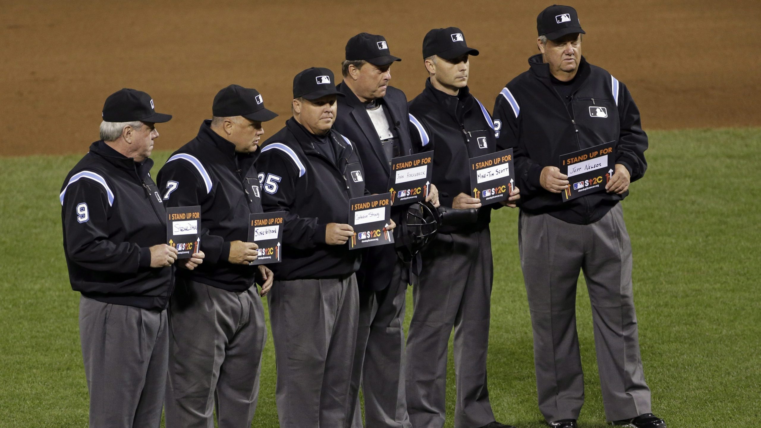 MLB owners approve instant replay expansion