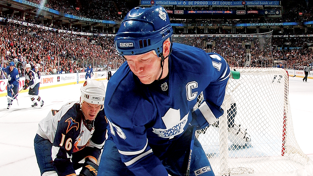 Today in Hockey History: Toronto Maple Leafs Mats Sundin Becomes Top Swede