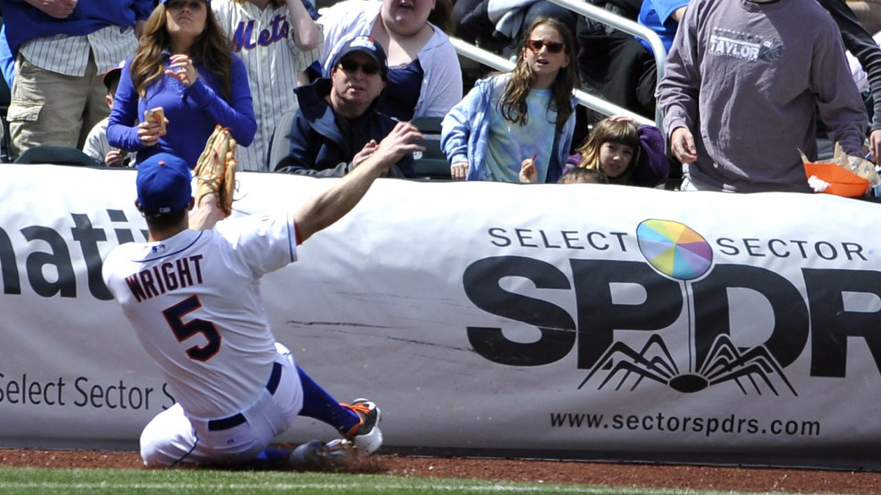 Fan injured after falling over wall at Citi Field