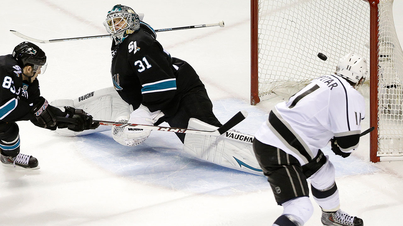 Sharks lose to Kings 3-2 in finale