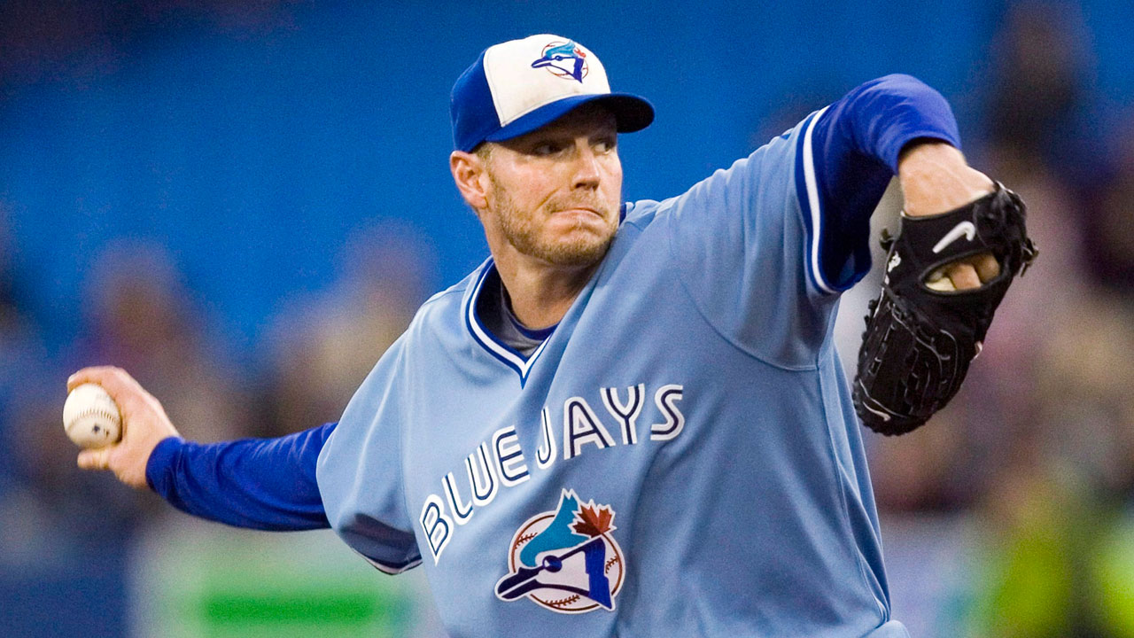 CAPS OFF: Halladay family explains why they didn't choose between Jays or  Phillies