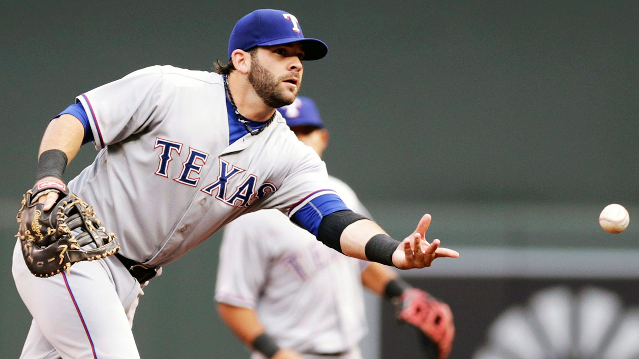 Texas Rangers first baseman Mitch Moreland healthy, playing