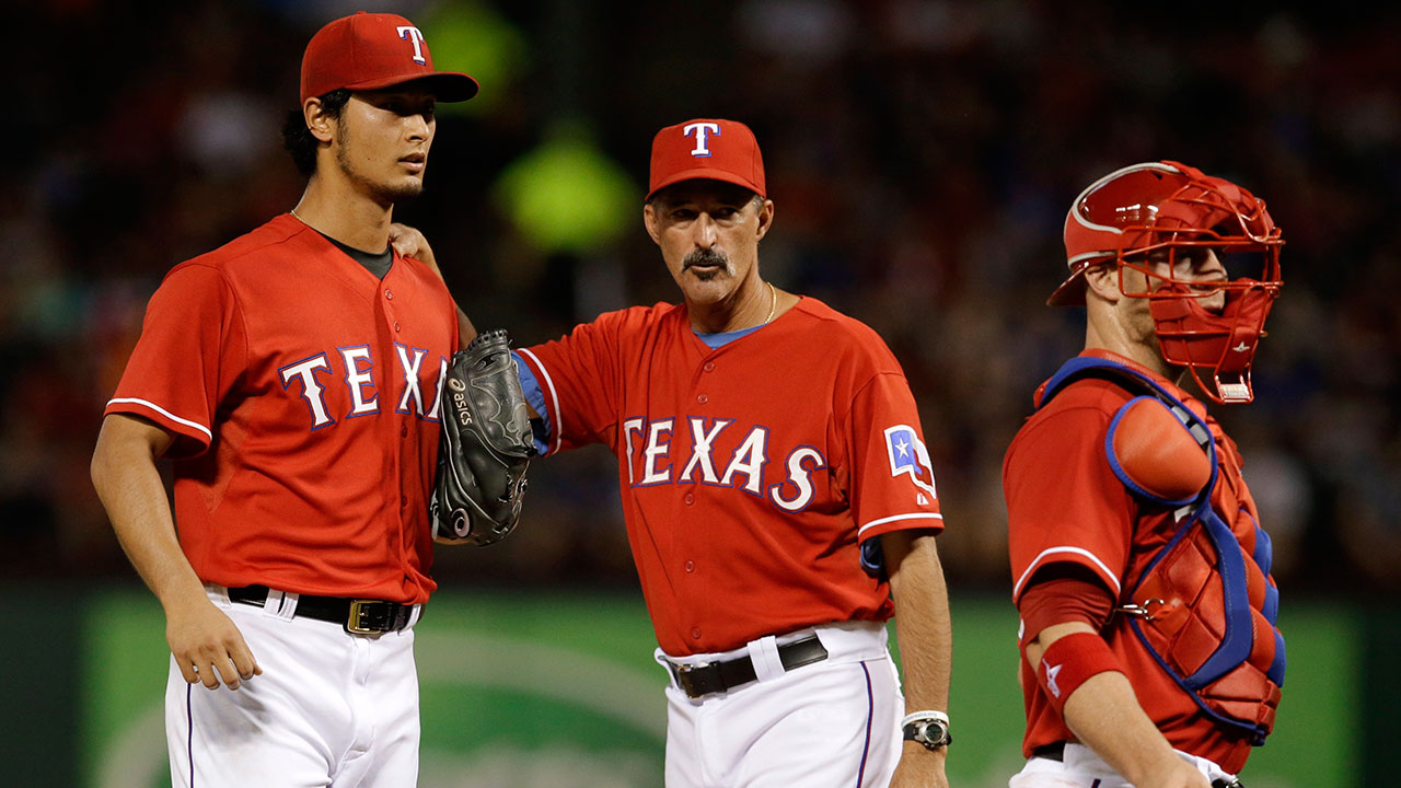 Rangers' Steve Buechele fills in as manager