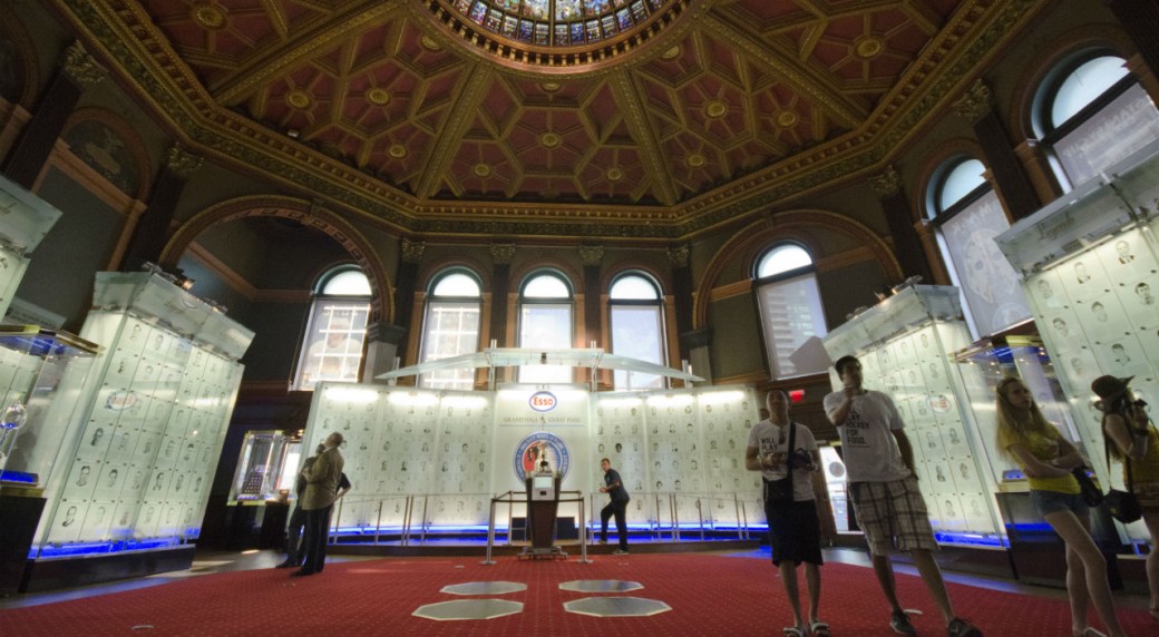 [Image: Hockey_Hall_of_Fame_Interior1-1040x572.jpg]