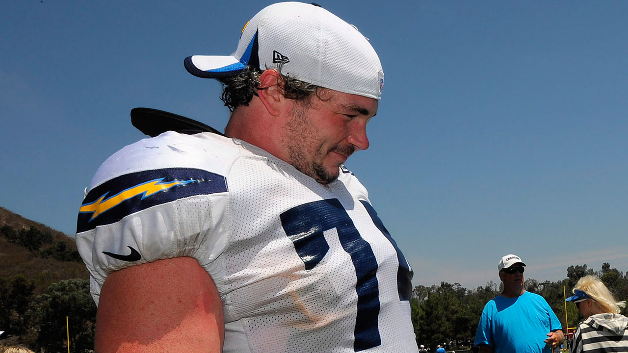 Chargers' Ohrnberger goes on injured reserve