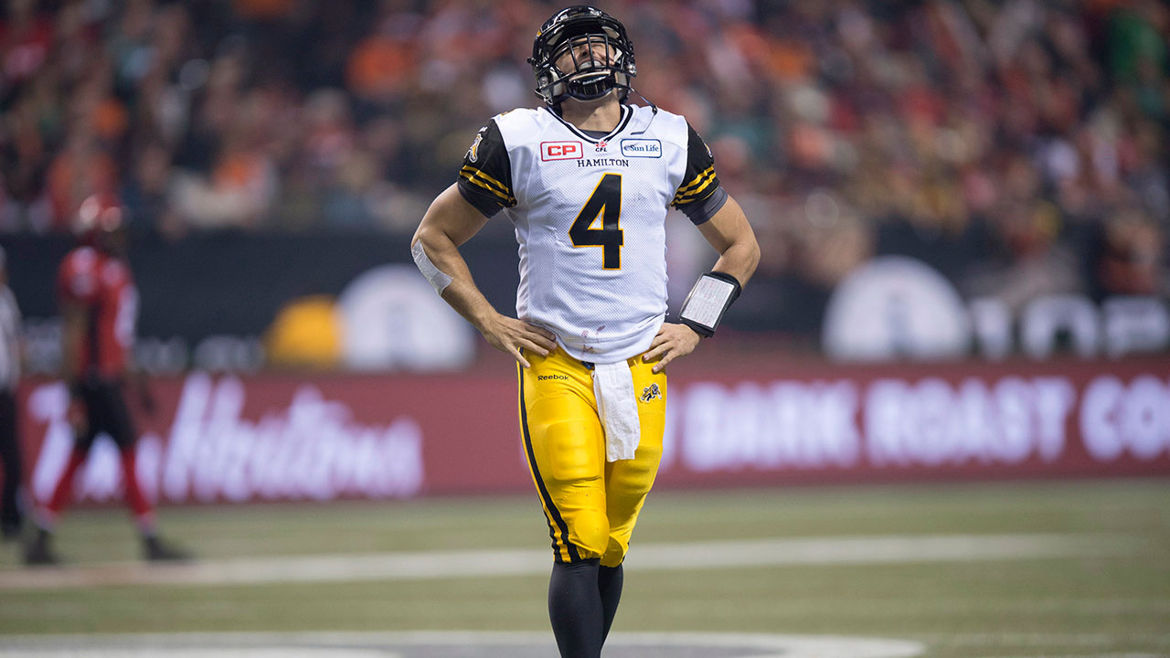 Hamilton-Tiger-Cats-quarterback-Zach-Collaros-reacts-during-the-102nd-Grey-Cup.-Paul-Chiasson/CP