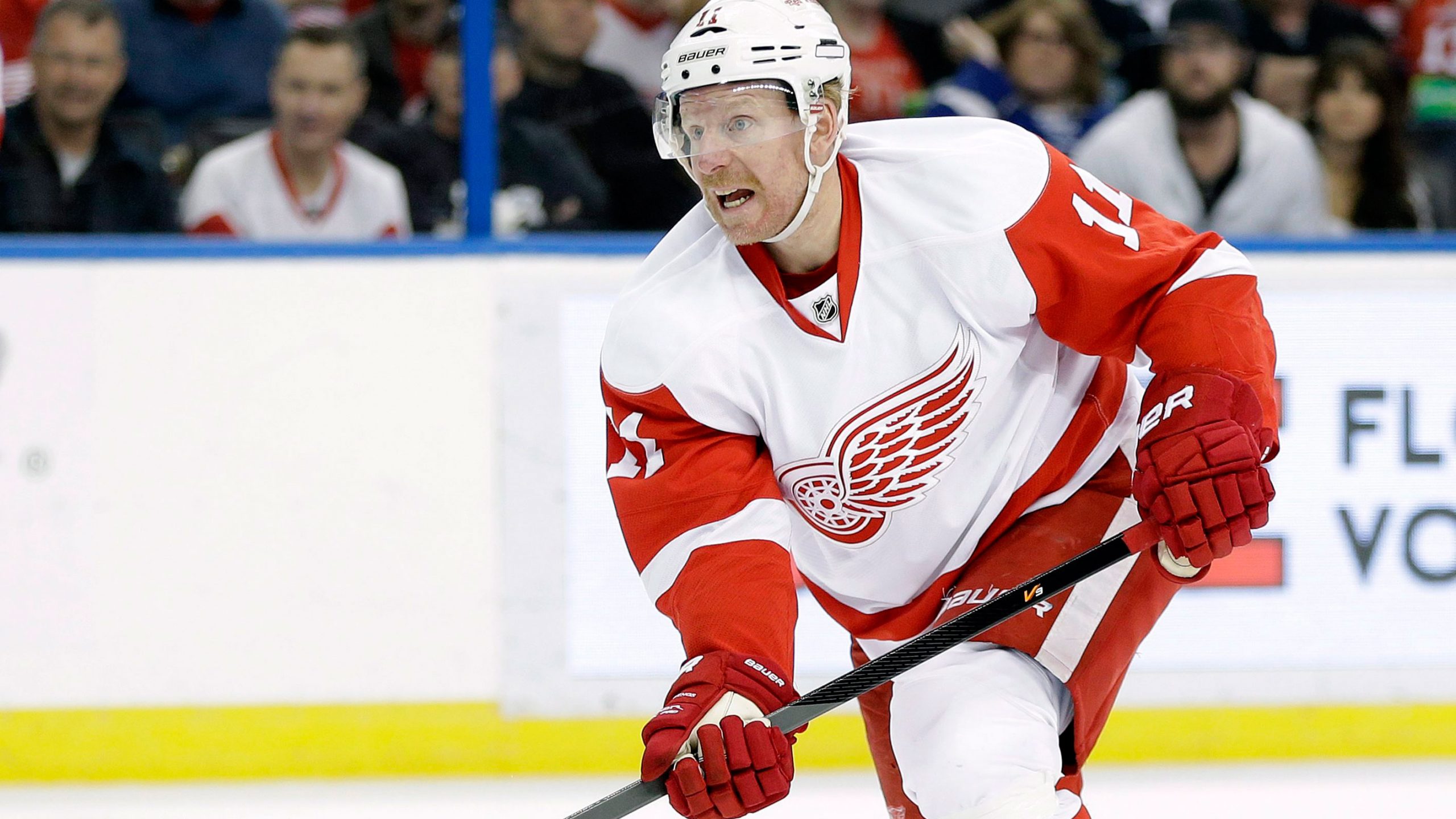 Ex-Detroit Red Wing Daniel Alfredsson retiring, but not on Monday