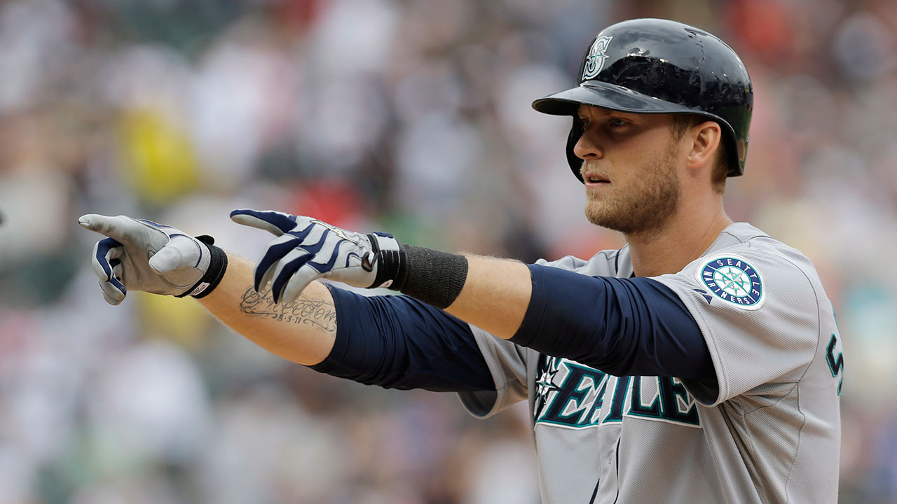 Blue Jays make Andy Dirks, John Mayberry Jr and Justin Smoak free