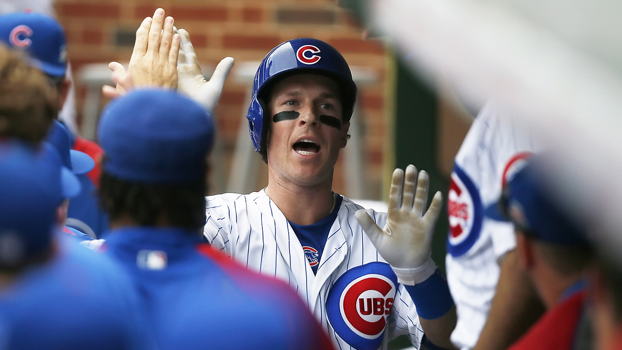 Cubs avoid arbitration with outfielder Coghlan