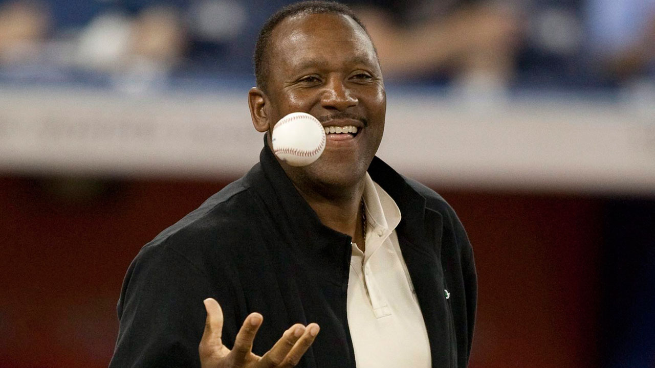 Diamondbacks name Joe Carter special assistant to GM