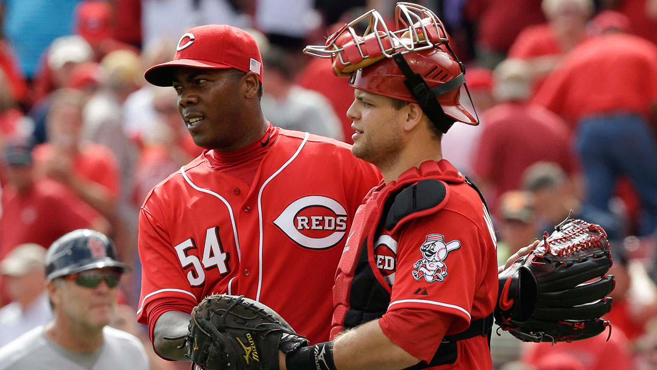 Chapman, Reds avoid arbitration with $8.05M deal