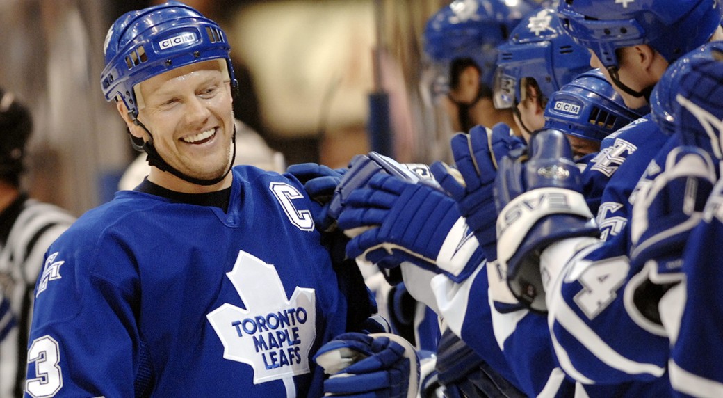 maple leafs alumni jersey