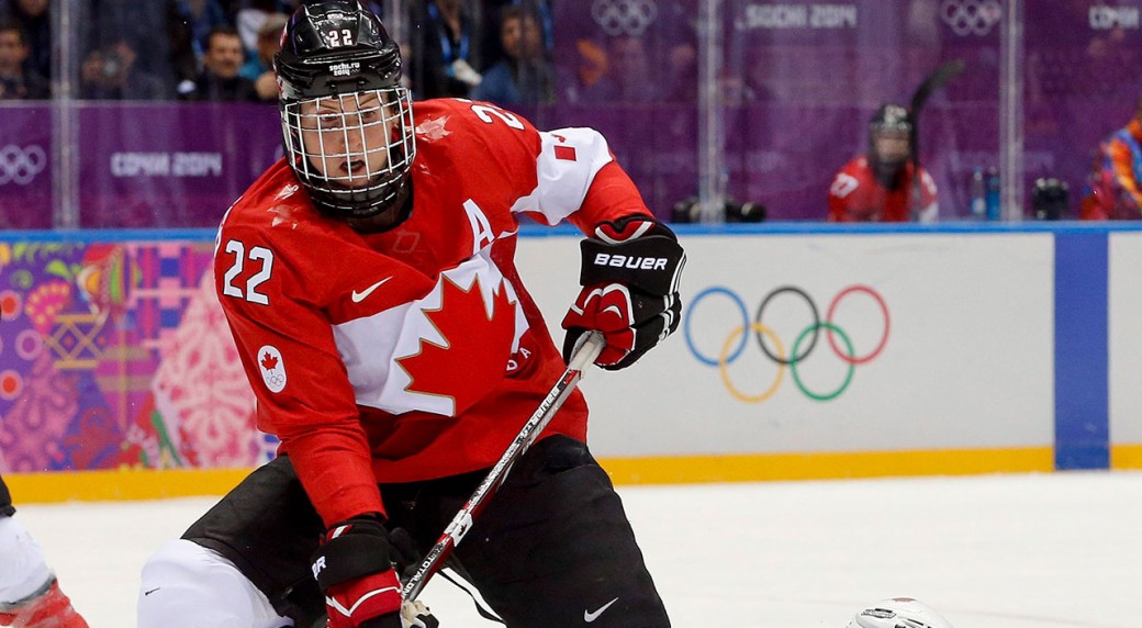 Ryan Reynolds shouts out Hayley Wickenheiser after HHOF news - Sportsnet.ca