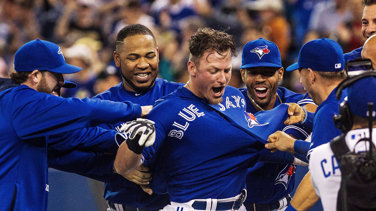 Hat trick! Toronto celebrates Josh Donaldson's 3-homer game