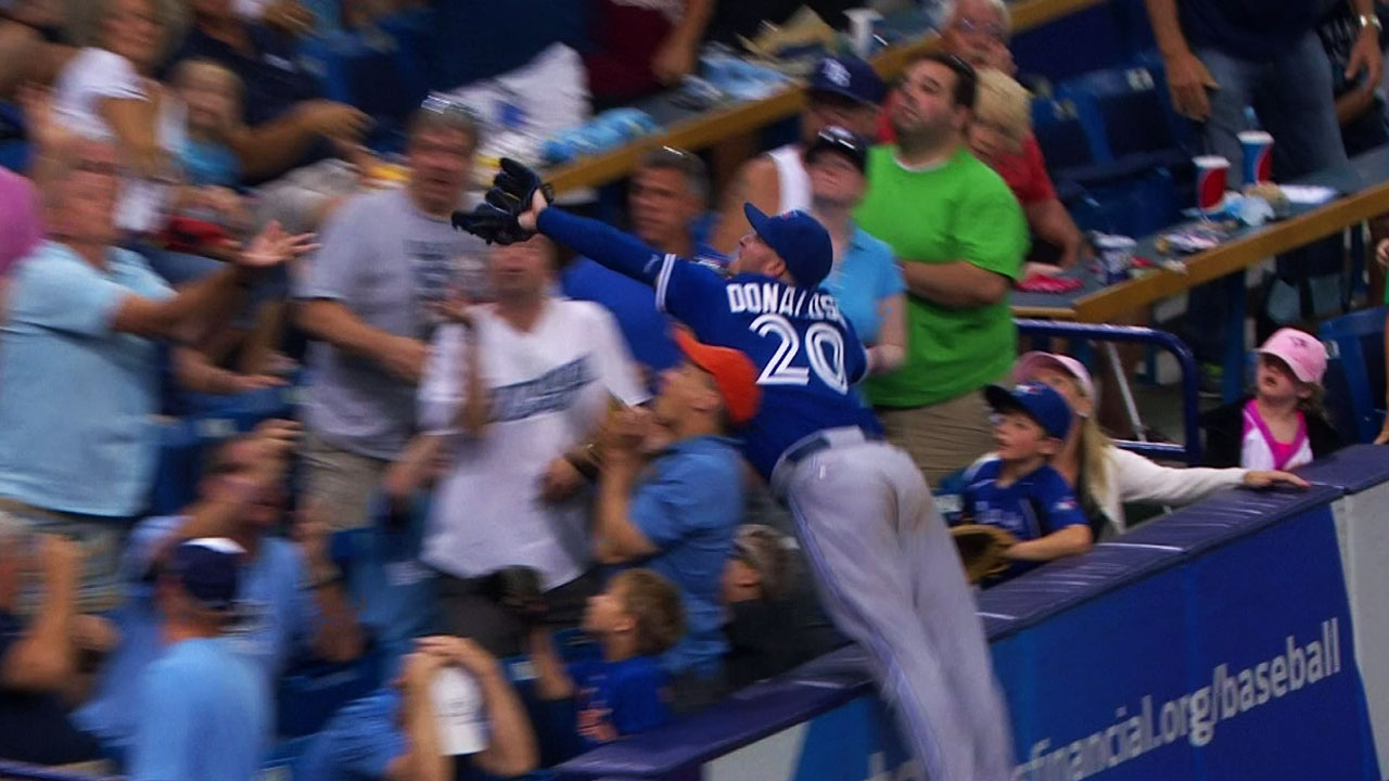 Donaldson flies into stands for amazing catch 