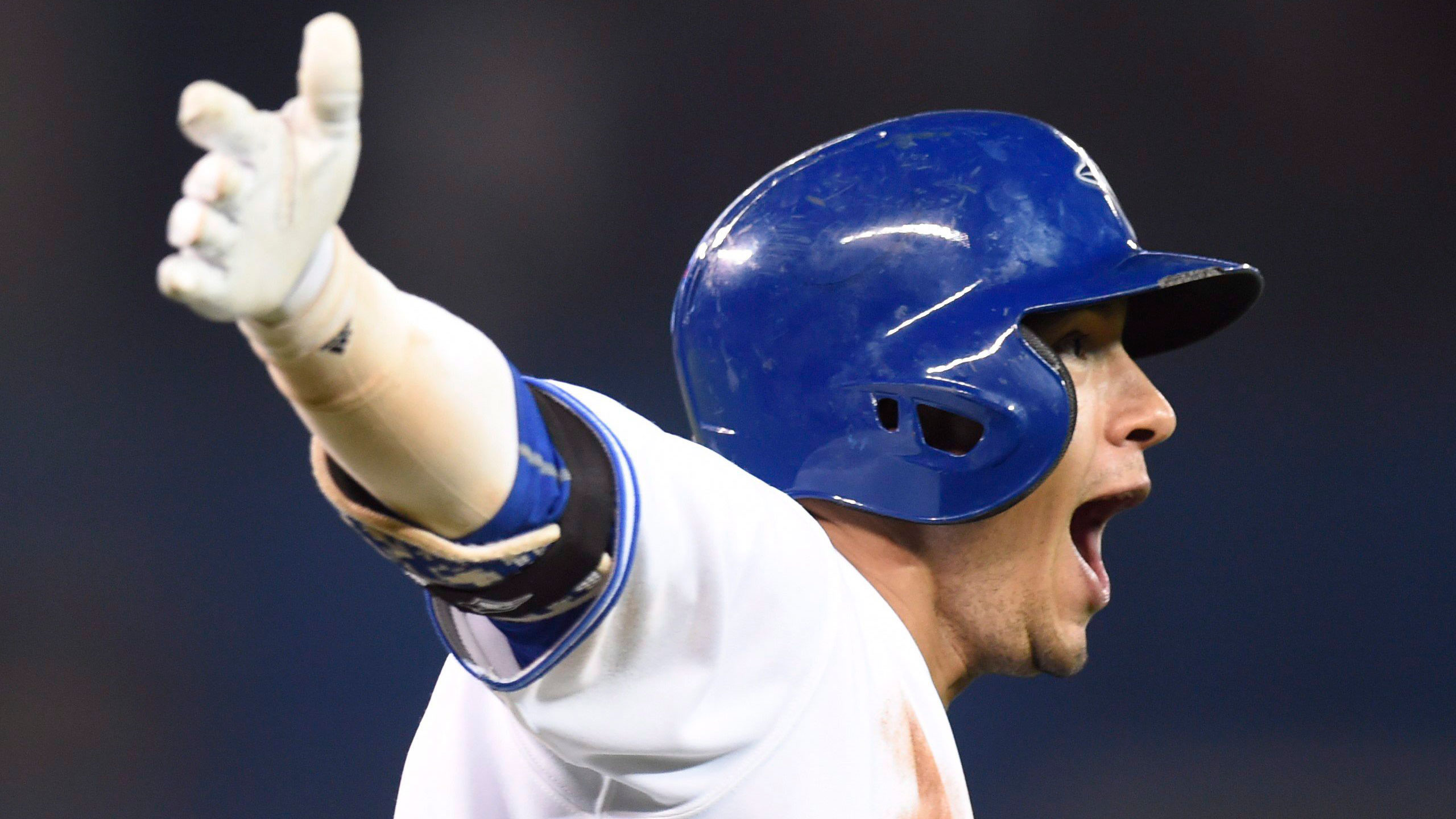 I don't even know what happened': Goins incredulous after game-winning  homer for Jays - The Globe and Mail