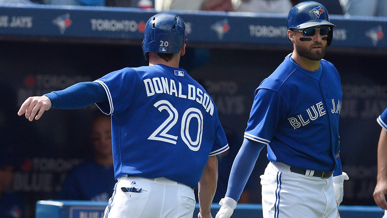 Justin Smoak lifts Blue Jays past Rays with walk-off shot