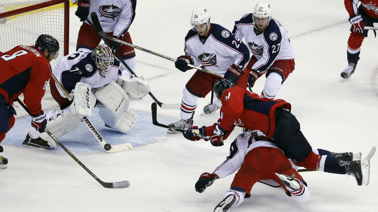 Williams, Oshie Score To Lift Capitals Over Blue Jackets