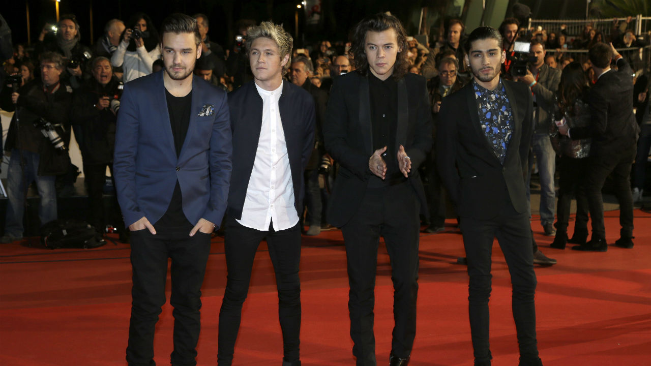 One Direction forces cancellation of U.K. hockey game