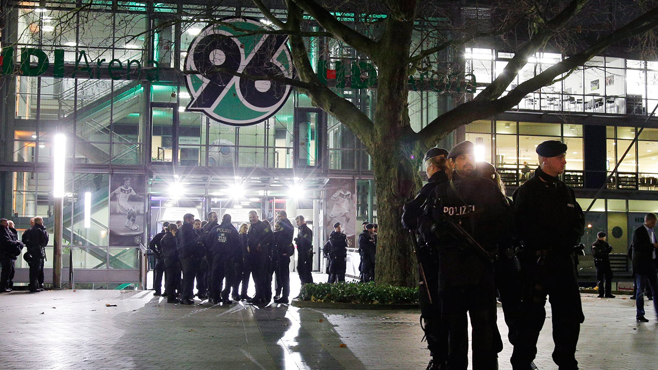 Famalicao-Sporting CP suspended due to mass brawl that left 6 injured