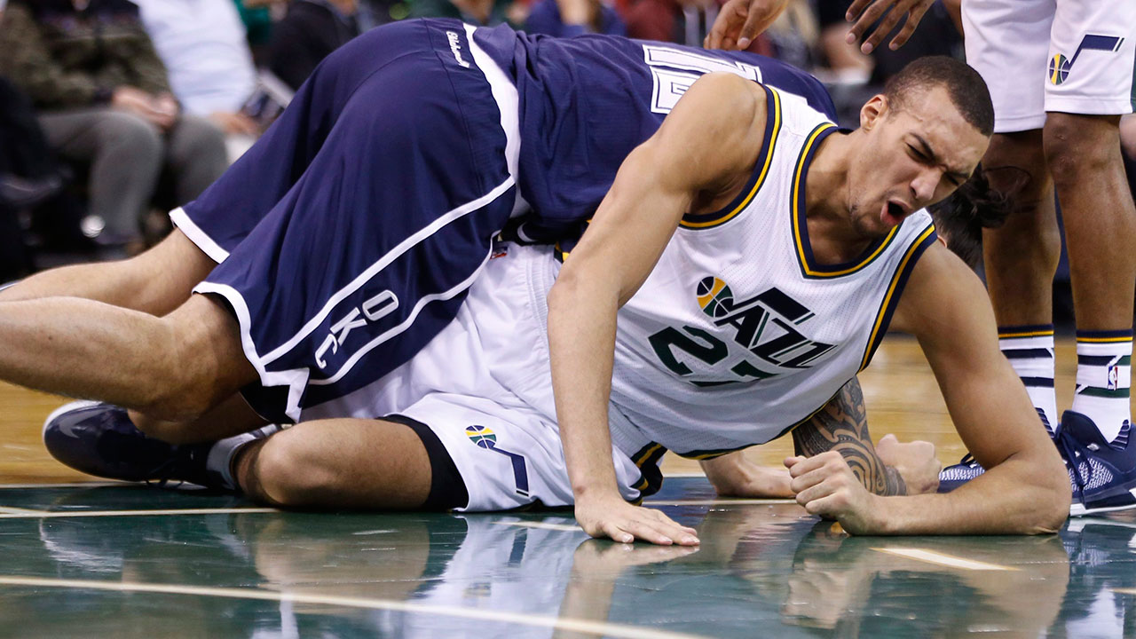 Rudy Gobert out indefinitely with knee injury