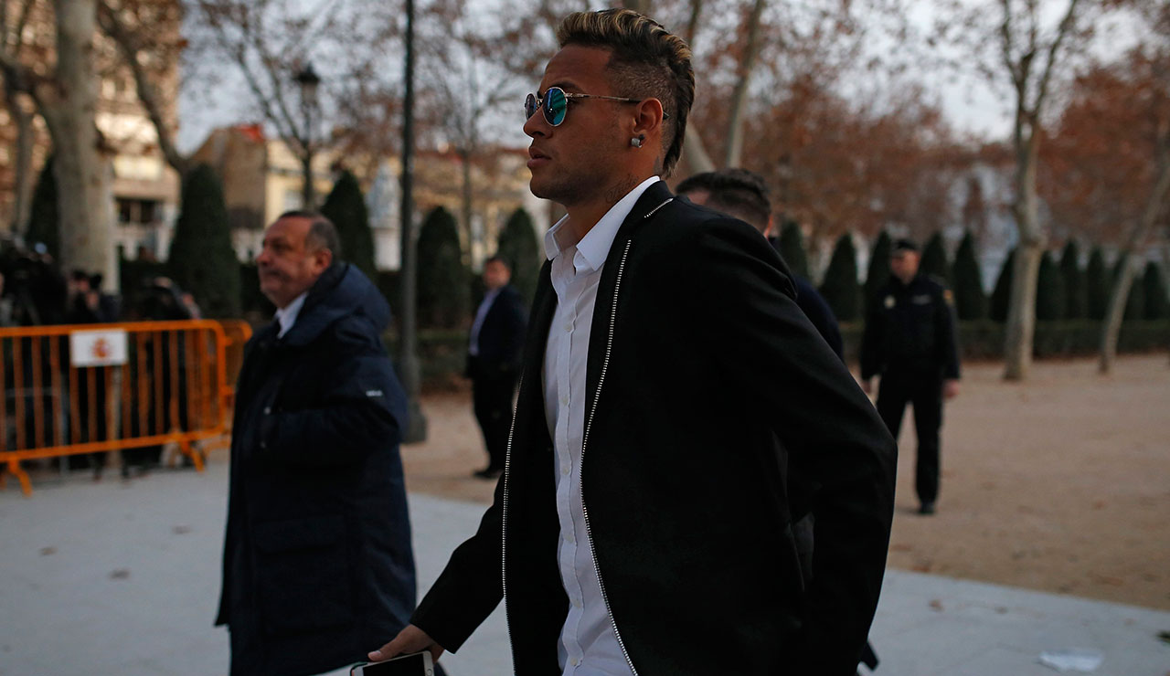 Brazilian company tells Neymar to come clean