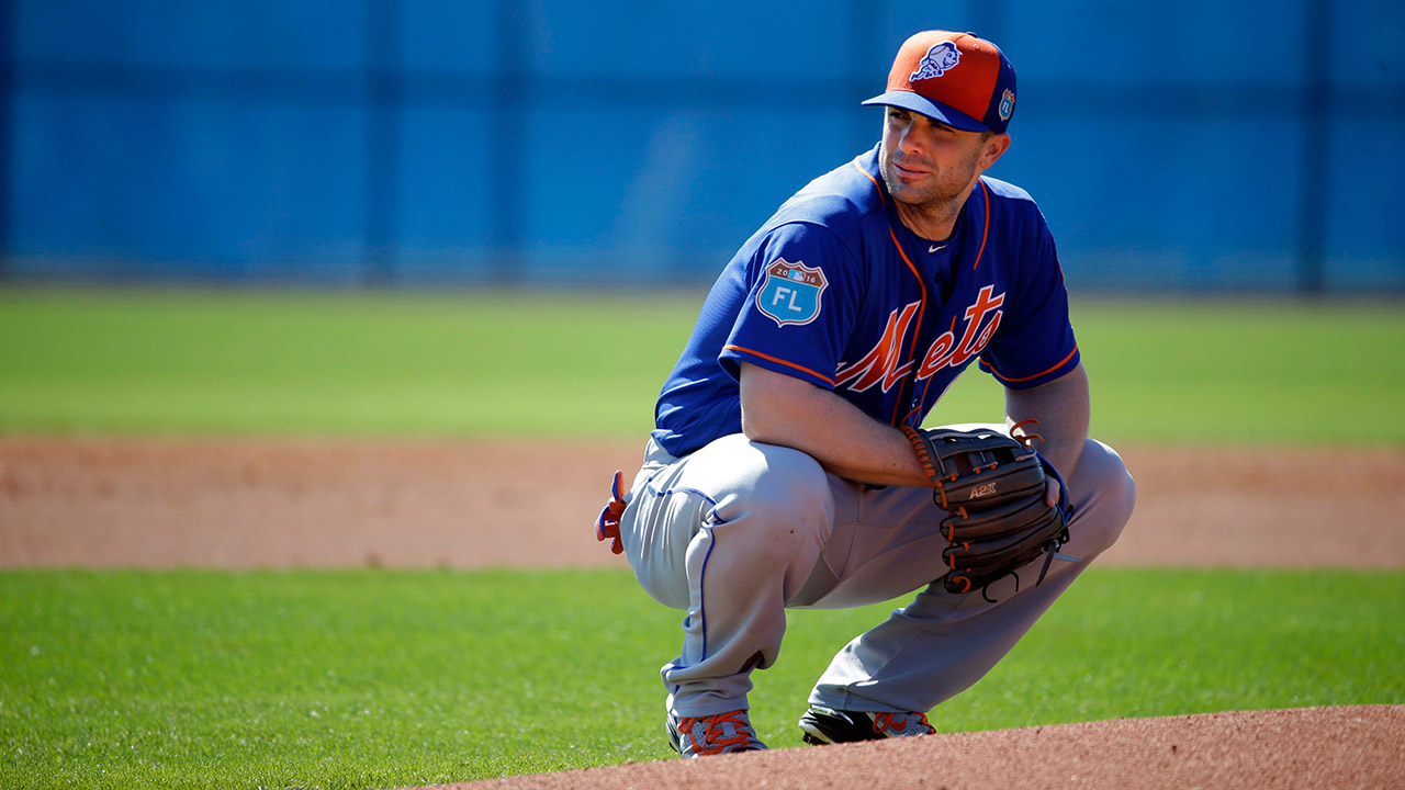 New York Mets third baseman David Wright (5) prepares to bat in