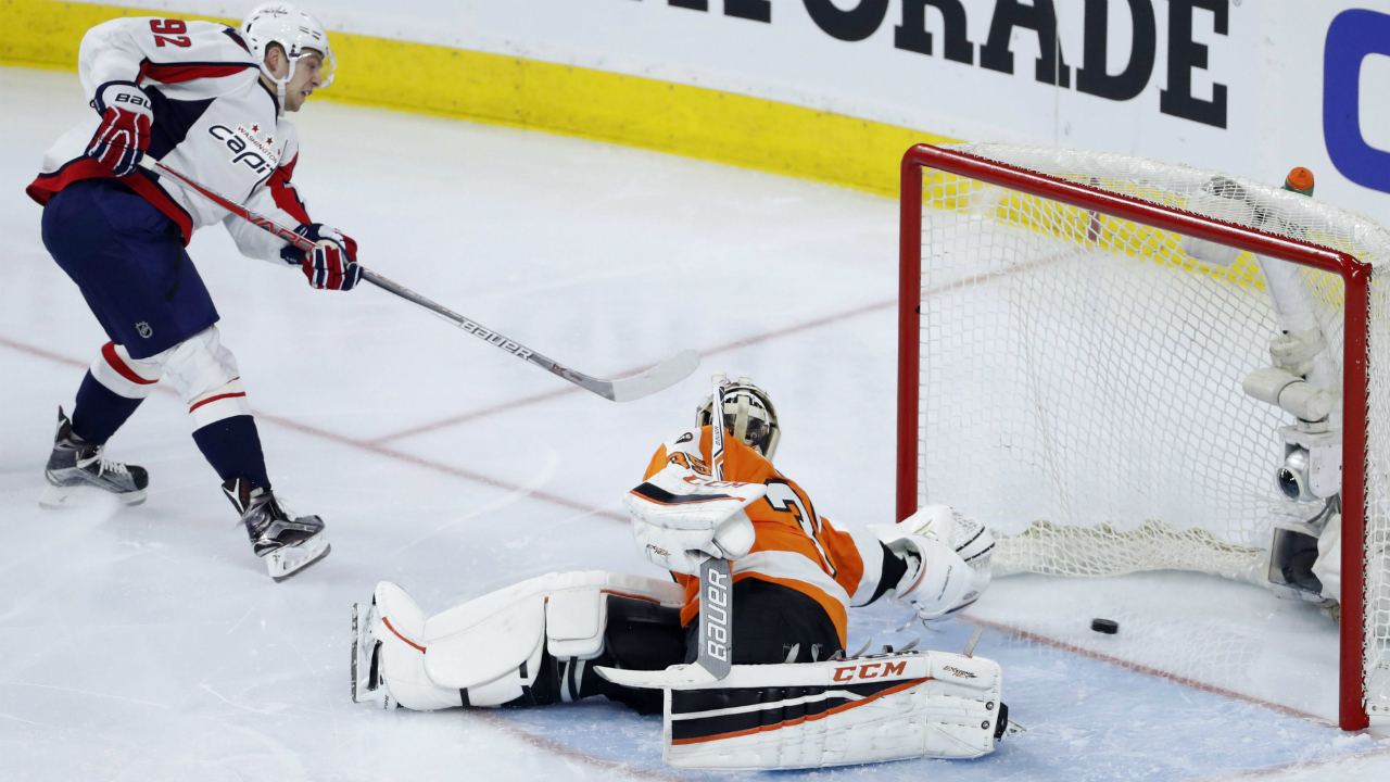 Capitals rout Flyers to take commanding series lead