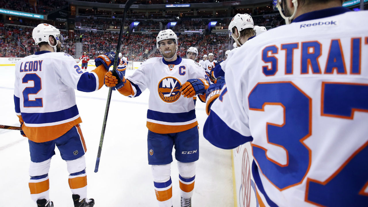 Tavares' former teammates not buying criticisms of